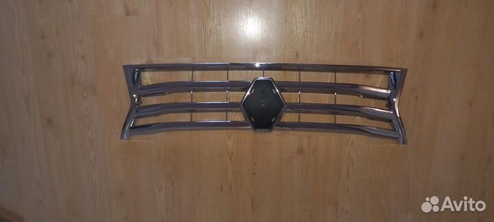 Решетка радиатора Renault Daster 10-15 хром