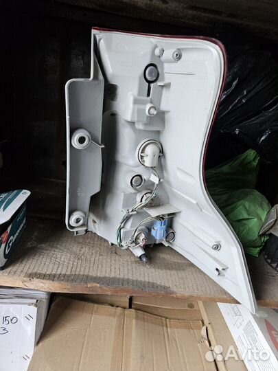 Задняя фара прадо 150