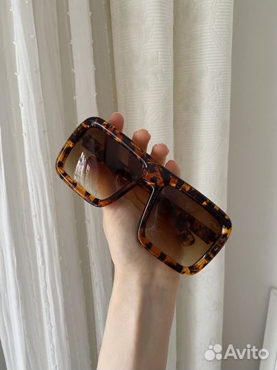 Солнцезащитные очки