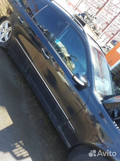 Правая дверь передняя Mercedes W211