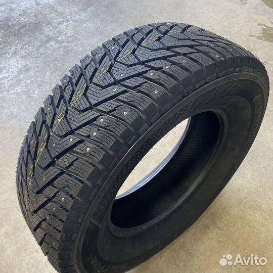 Hankook Winter i'Pike X W429A 225/55 R18 T