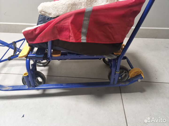 Детские санки на колесах