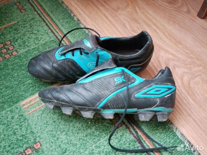 Футбольные бутсы