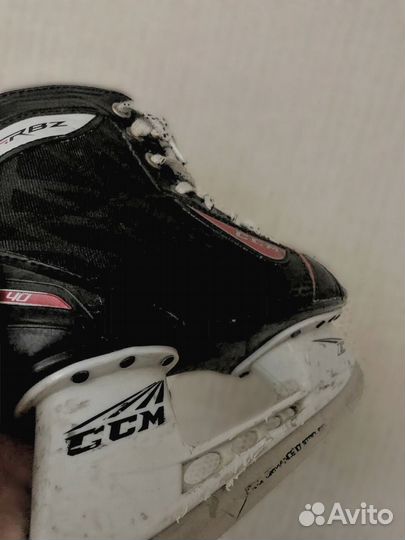 Хоккейные коньки CCM