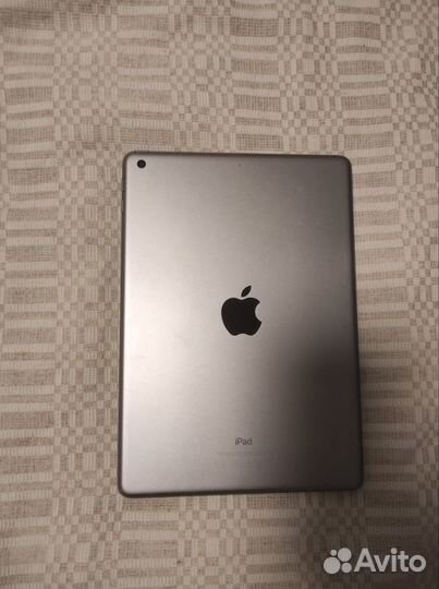 iPad 9.7