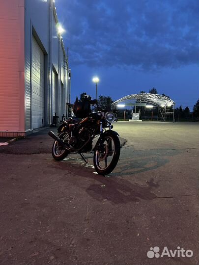 Мотоцикл 250 кубов