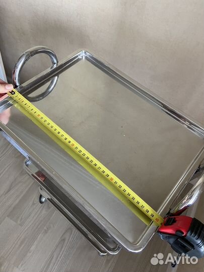 Этажерка на колесиках