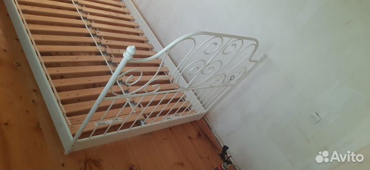 Продам кровать Икея 140 на 200