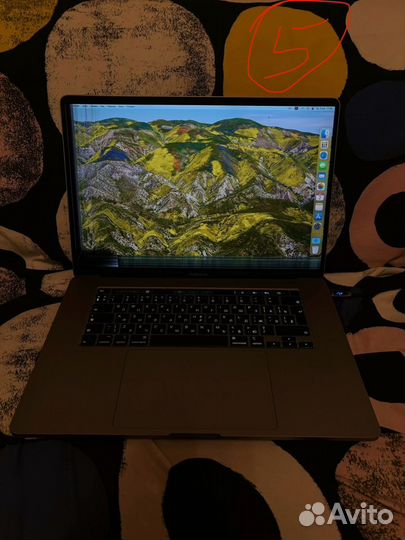 MacBook Pro 16 2019 i7 16GB/500 Radeon