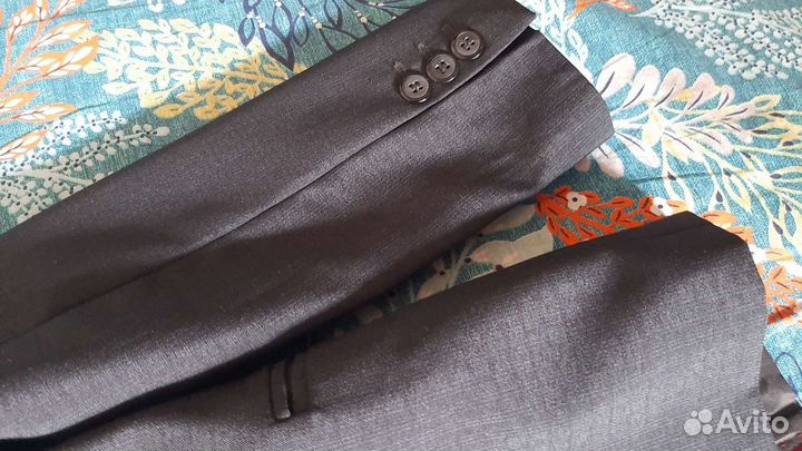 Школьный костюм / пиджак / 134 рост