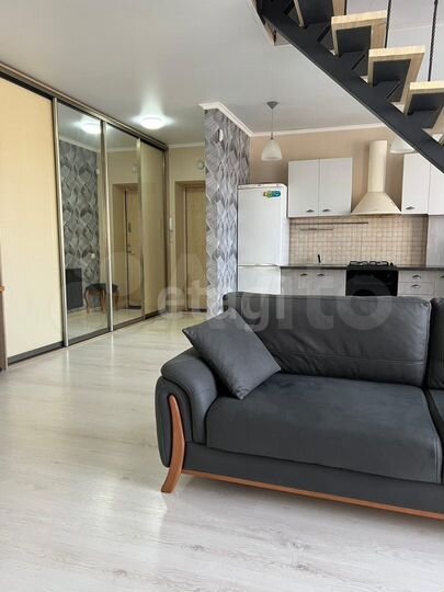 4-к. квартира, 98 м², 8/10 эт.