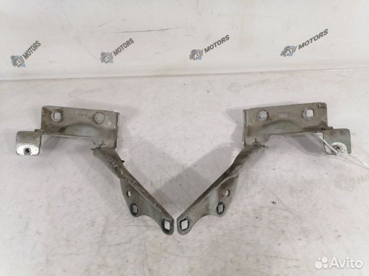 Петля капота Cadillac Cts GMX320 LY9 2003