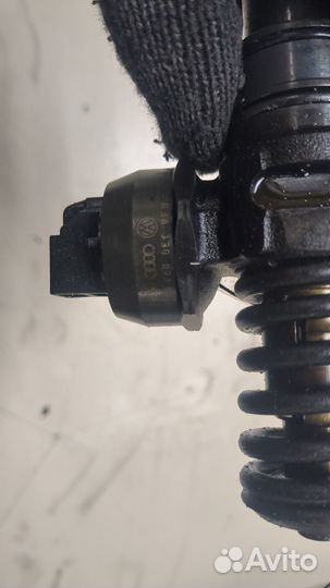 Форсунка топливная Audi A3 (8P)