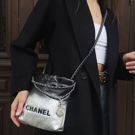 Сумка Chanel 22 mini