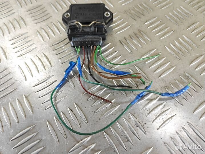 Коммутатор Audi 80/90 1986 1991