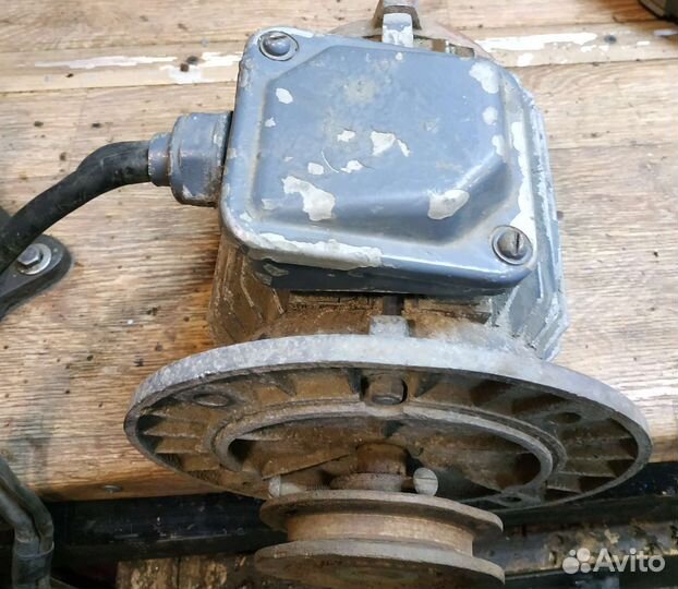 Электродвигатель 220/380