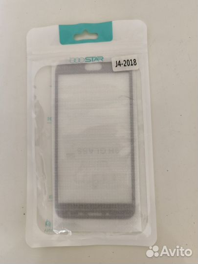 Защитное стекло на Samsung J4 новое