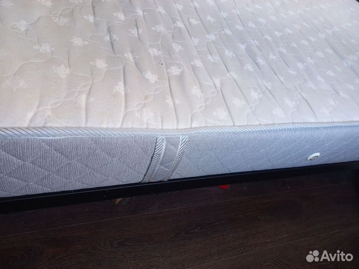 Матрас 160х200 бу