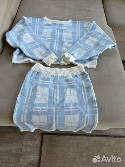 Костюм юбка и кофта 40-46 размера