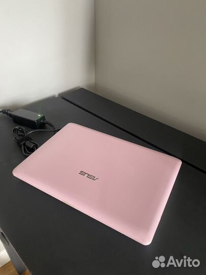 Ноутбук asus розовый. Нетбук