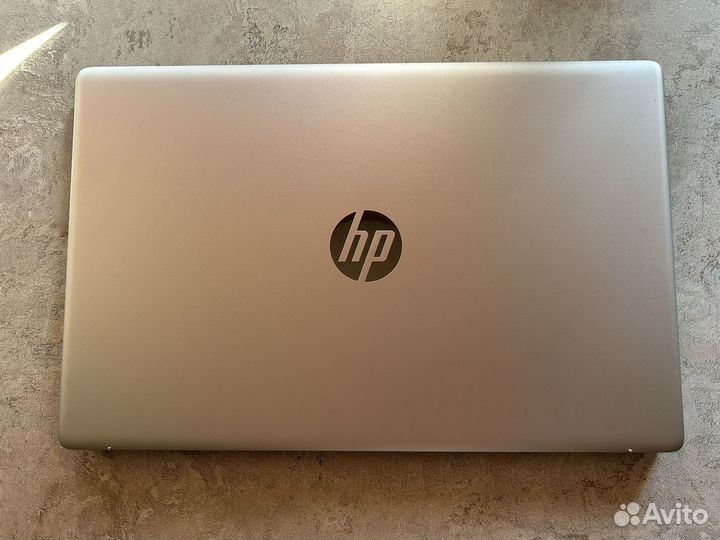 Ноутбук HP Laptop 17-cn0084ur