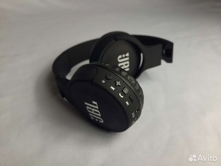 Беспроводные наушники E500bt, новые