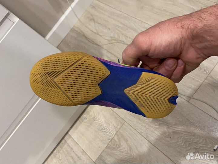 Футбольные бутсы adidas (футзалки) 32р