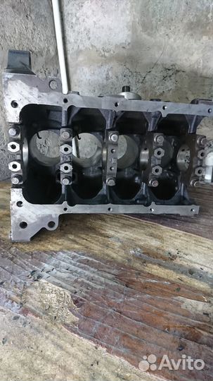 Блок цилиндров mazda FP