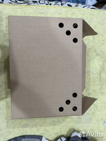 Домик из картона для кошек