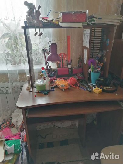 Компьютерный стол