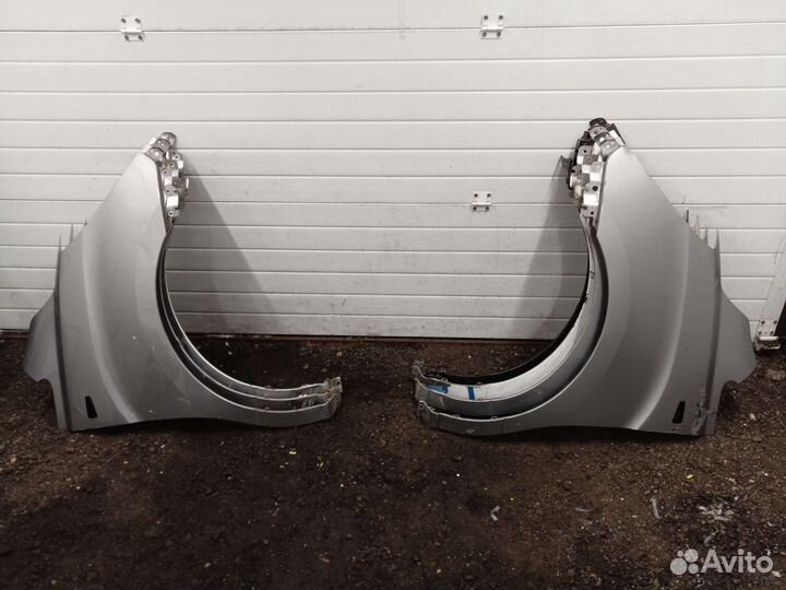 Крылья передние Hyundai Grand Starex