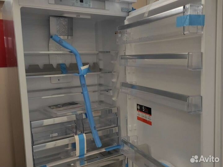 Встраиваемые холодильники Whirlpool SP40 801 eu