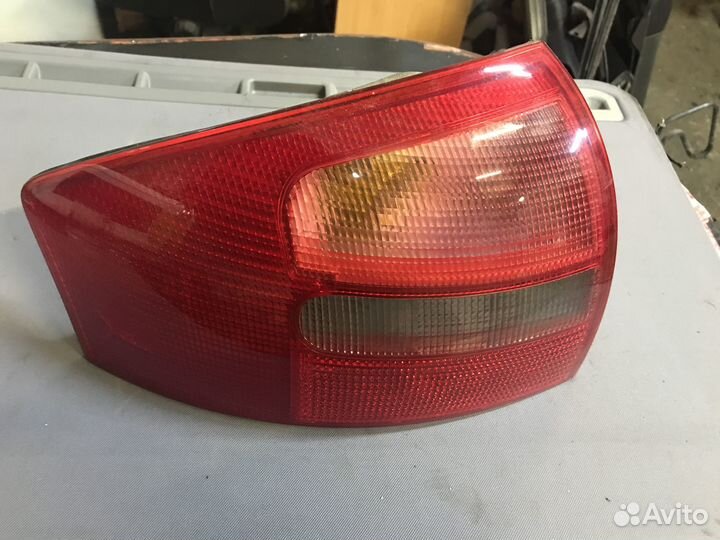 Фонарь задний левый Audi A6 С5 1997 2.4 ALF МКПП