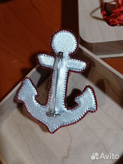 Брошь ручной работы якорь
