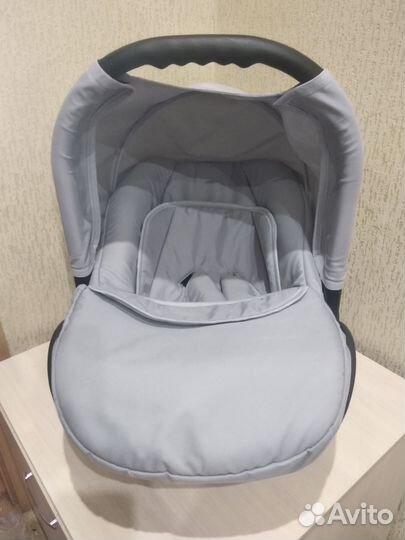 Продам коляску 3 в 1