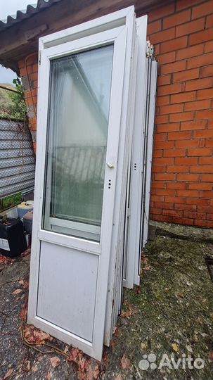 Дверь пластиковая