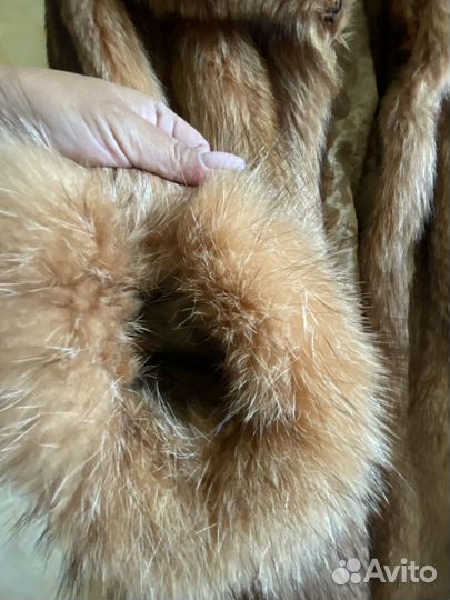 Шуба из енота