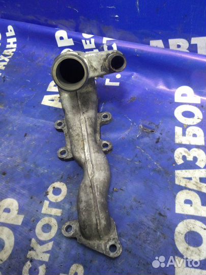 Фланец системы охлаждения. Ford Transit