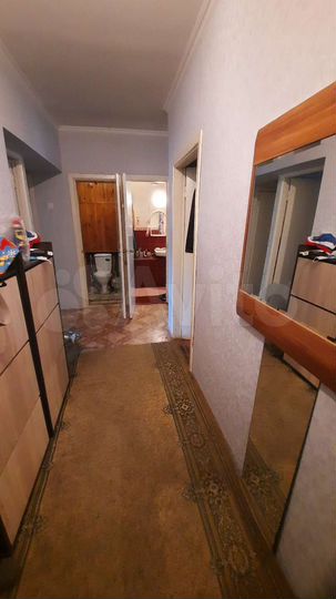 3-к. квартира, 70 м², 2/5 эт.