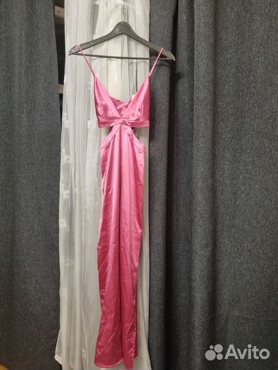 Атласное платье