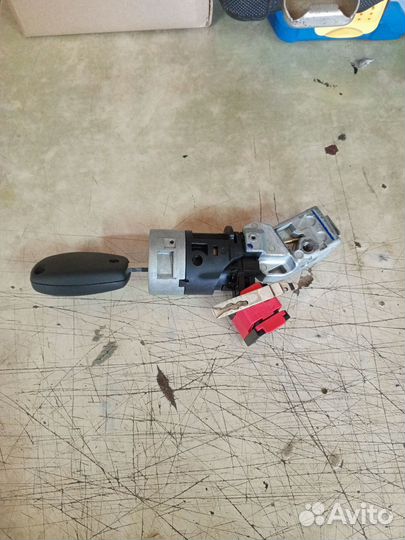 Замок зажигания LADA vesta 2017г