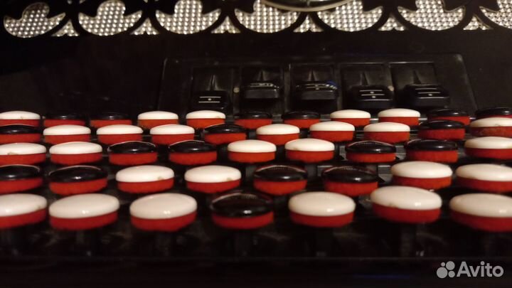 Баян Royal Standard romance (Германия)