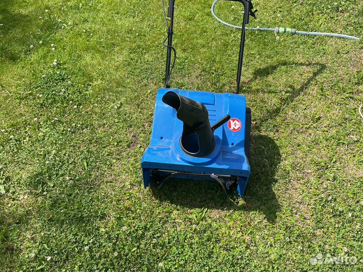 Снегоуборщик электрический снбэ-1600