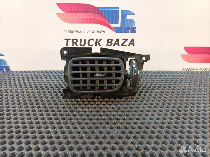 Дефлектор воздушный левый Renault Premium