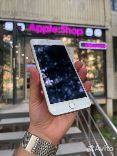 iPhone 8 Plus, 64 ГБ