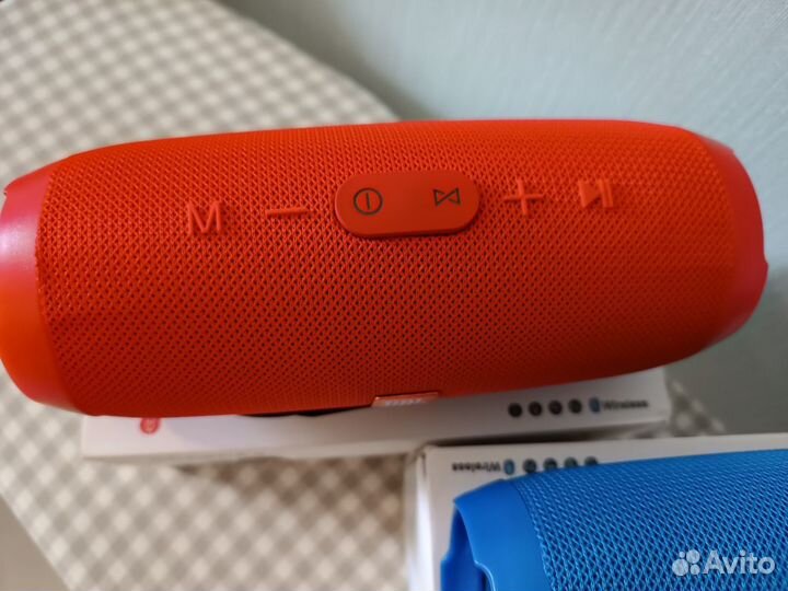 Портативная Bluetooth колонка JBL Charge 3