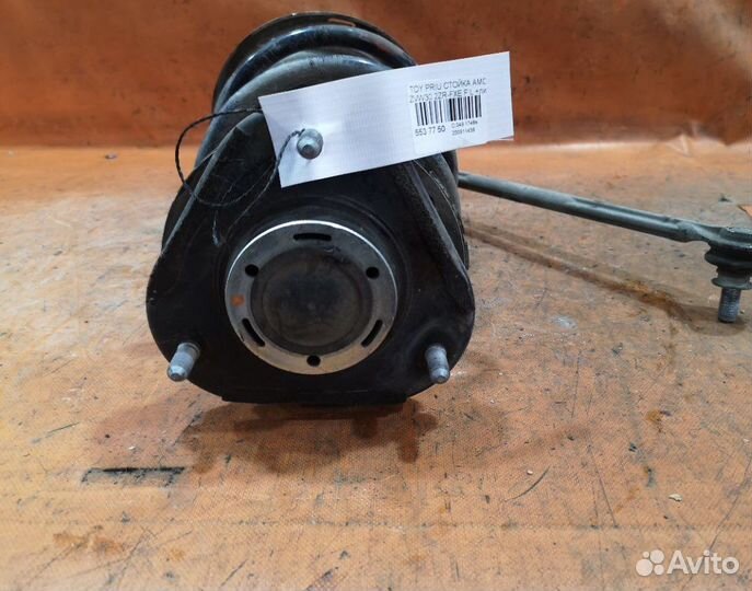 Стойка амортизатора toyota prius 2011 год