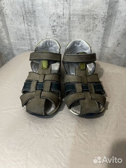 Сандалии детские