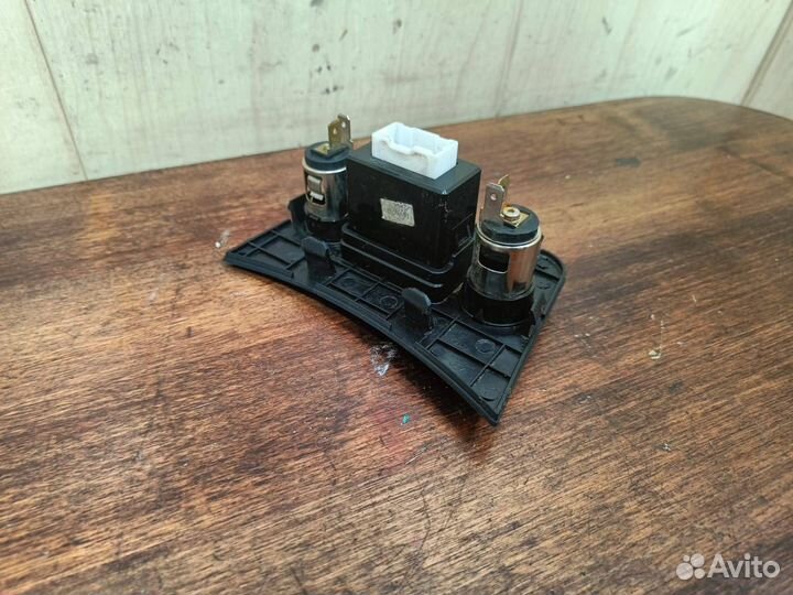 Блок прикуривателя Hyundai Solaris 1 рест aux usb