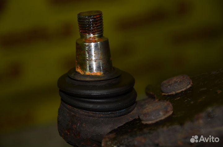 Рычаг передний левый Ford Focus 2